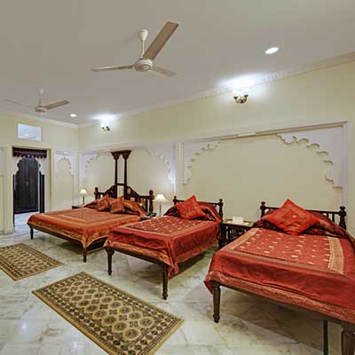 deluxe rooms at hotel swaroop vilas udaipur